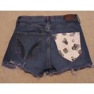 Hollister Shorts with Cow Print Back Pocket Size 3